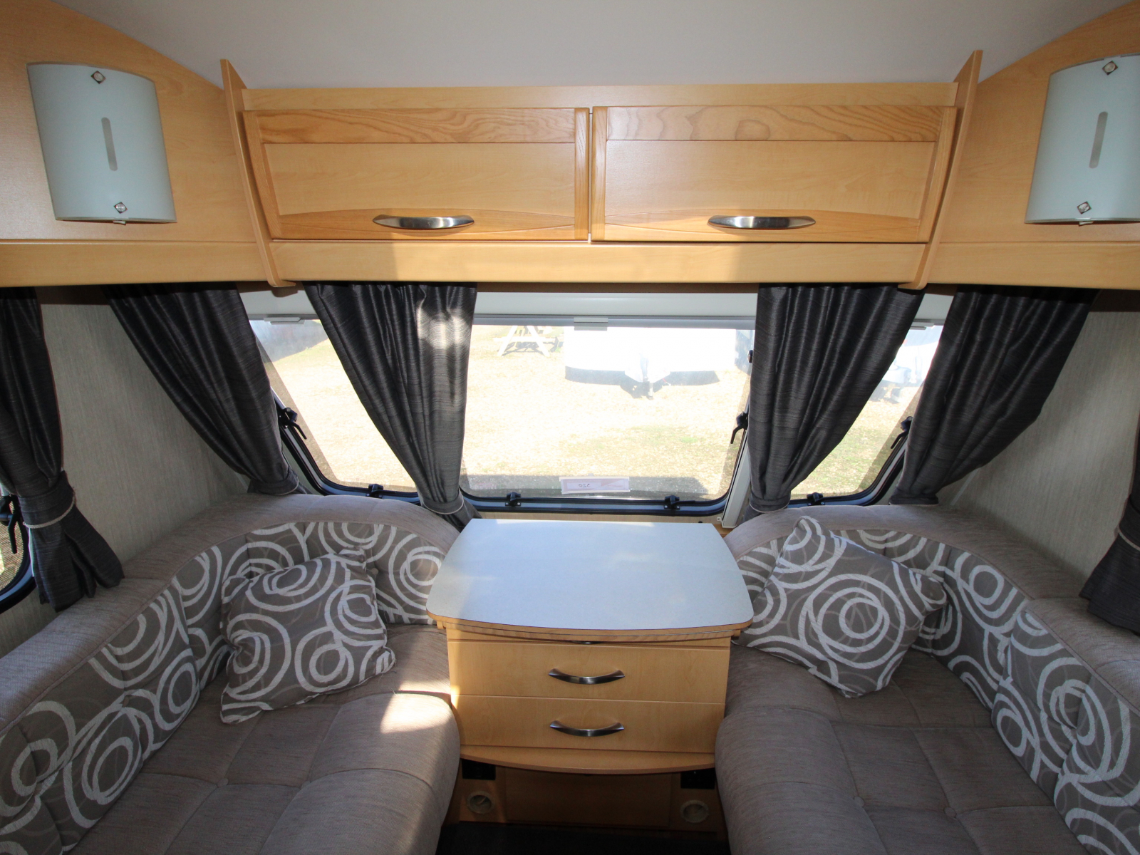 Elddis Avante 646 -2010 image