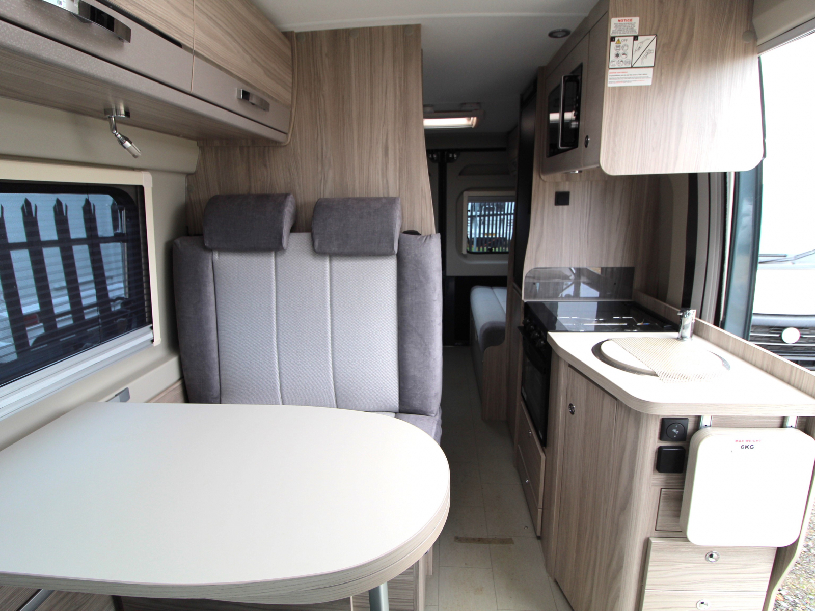 Elddis Signature CV40 2024 image