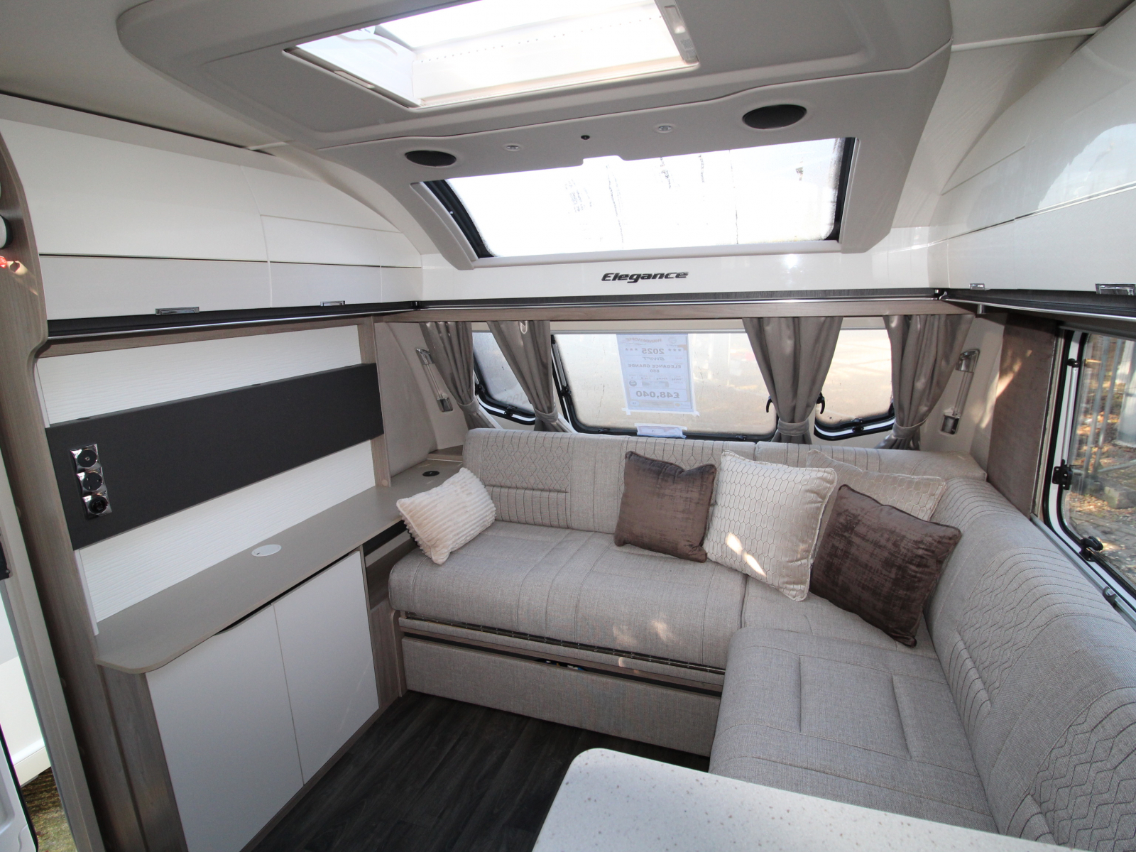 Swift Elegance Grande 850L - 2025 image