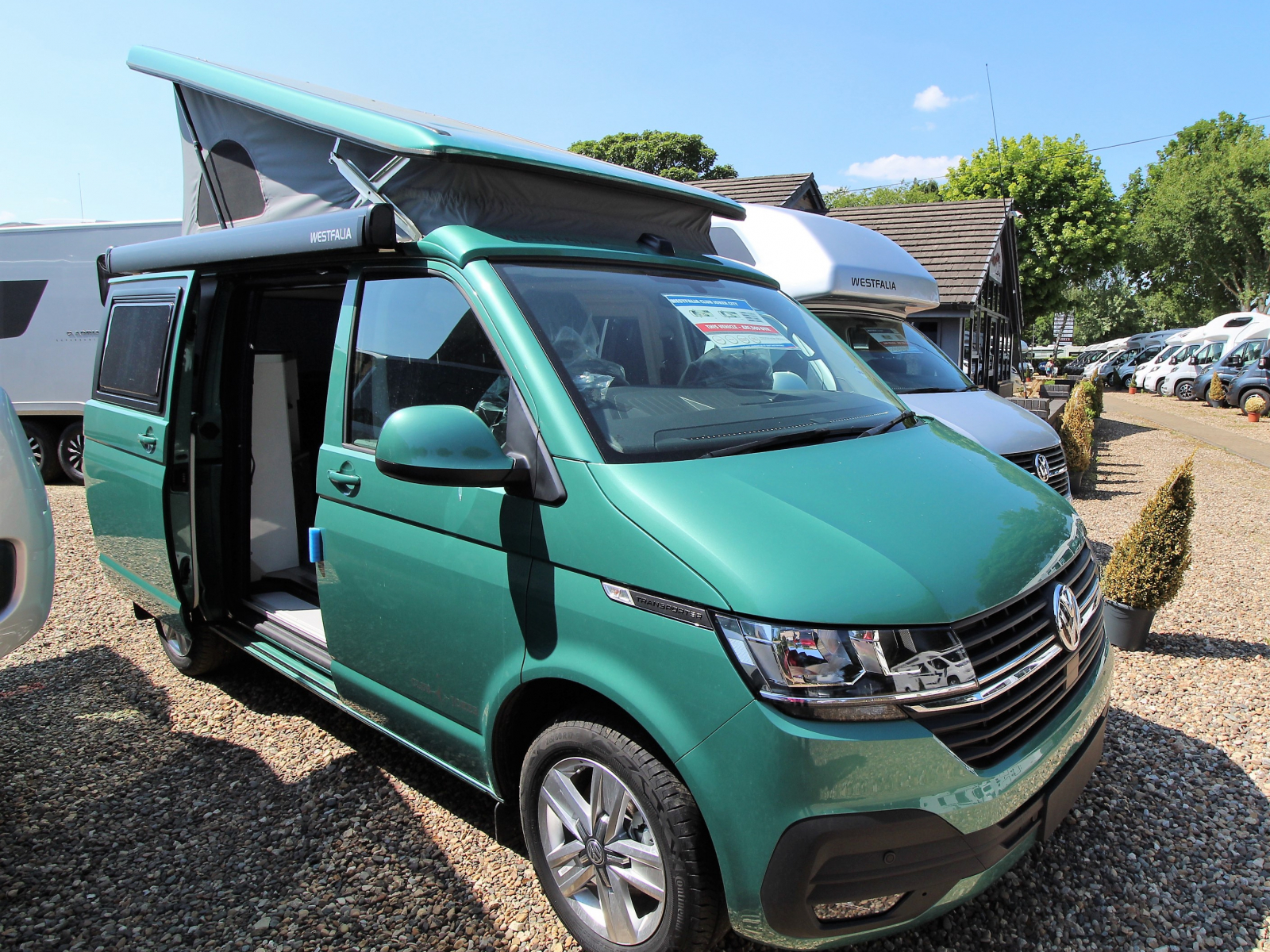 Westfalia Club Joker City *NEW*  Bay Leaf Green (11974) image