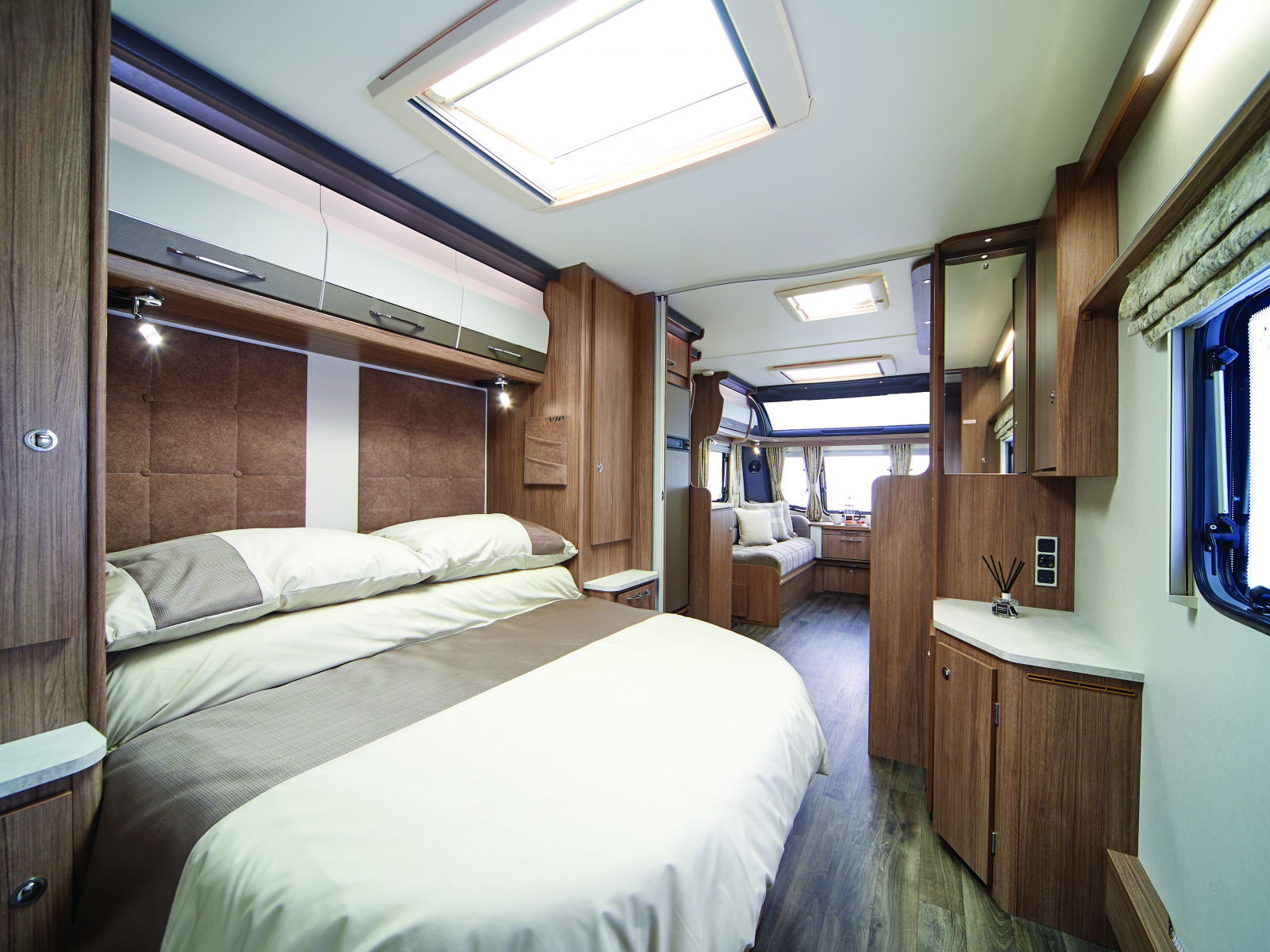 Coachman VIP 675 - 2025 image