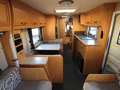 Elddis Avante 646 -2010 image