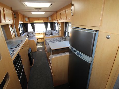 Elddis Avante 646 -2010 image