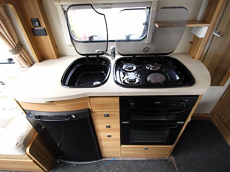 Elddis Majestic 155 - 2015 image