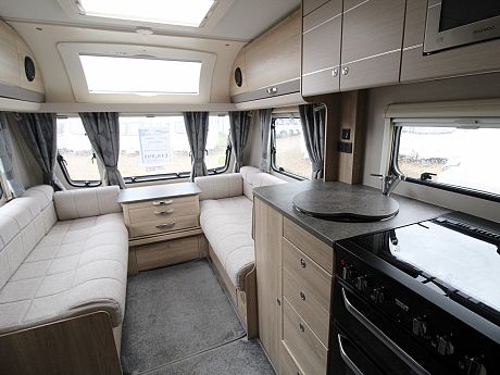 Elddis Avante 574 2018 image