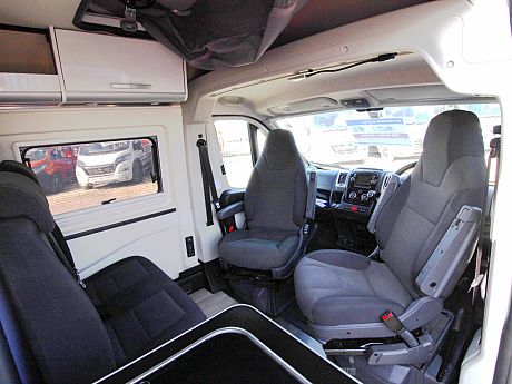 Westfalia Columbus 540D Pop-Top - 2019 image