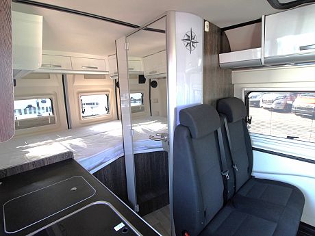 Westfalia Columbus 540D Pop-Top - 2019 image