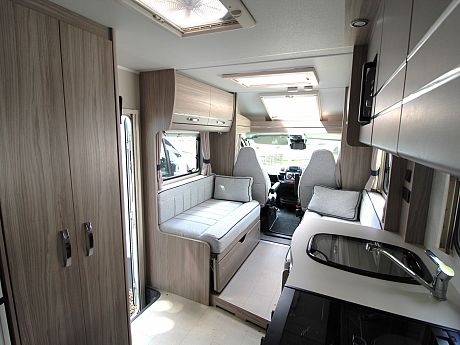 Elddis Chatsworth 155 - 2021 image