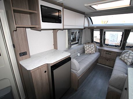 Coachman Acadia 460 - 2025 image