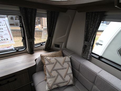 Coachman Acadia 575 - 2025 image