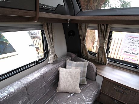 Coachman VIP 460 - 2025 image