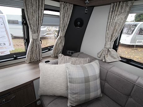 Coachman VIP 565 - 2025 image