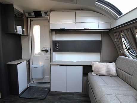 Swift Elegance Grande 850L - 2025 image