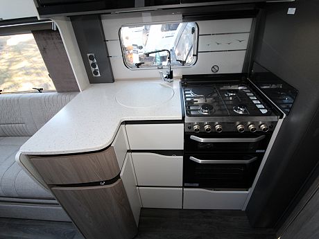 Swift Elegance Grande 850L - 2025 image