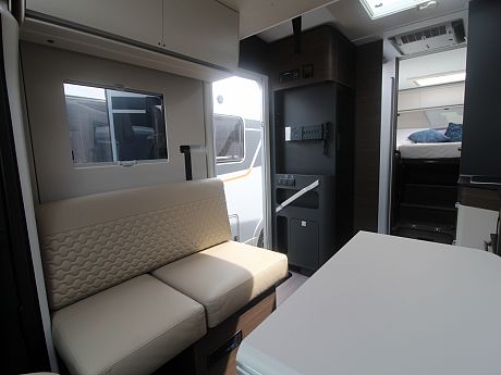 Adria Matrix Supreme MB 670 DL (62269) image