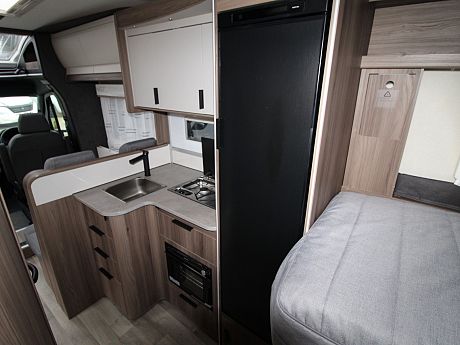 Coachman Travel Master Sportivo 565 - NEW image