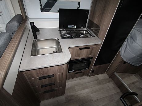 Coachman Travel Master Sportivo 565 - NEW image