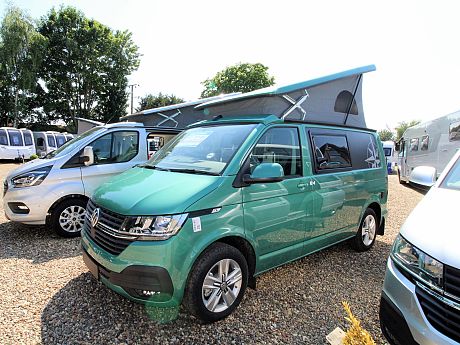 Westfalia Club Joker City *NEW*  Bay Leaf Green (11974) image