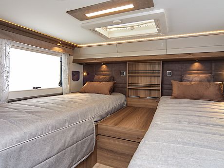 Coachman Travel Master 565 - 2025 image