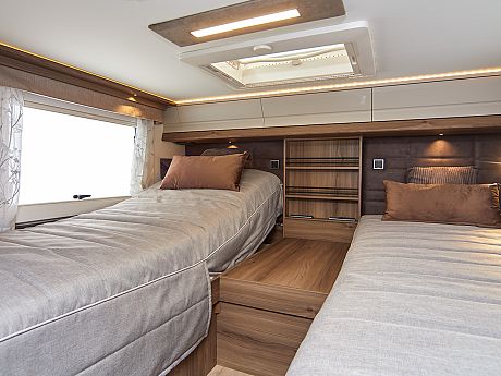 Coachman Travel Master 565 - 2025 image